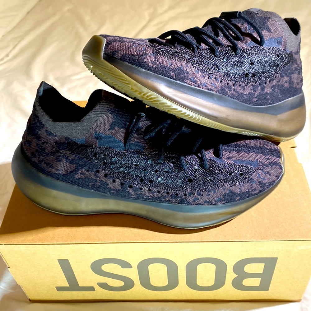 SOLD Adidas Yeezy 380 Onyx US 12 LikeNew
